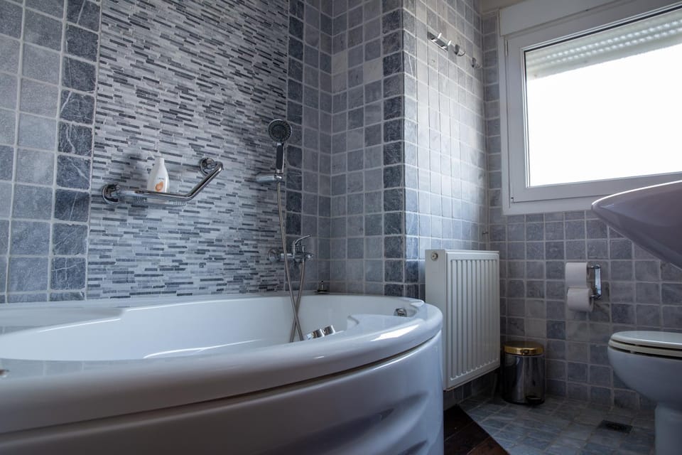Hot Tub, Bathroom, Bath