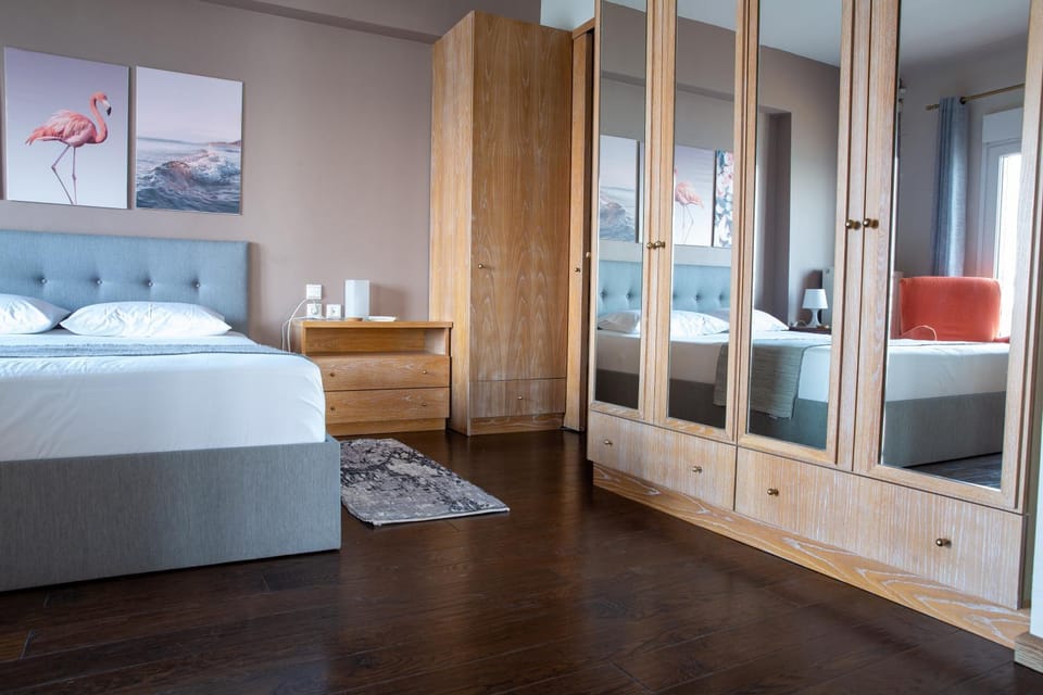 Bed, Photo of the whole room, Bedroom, wardrobe