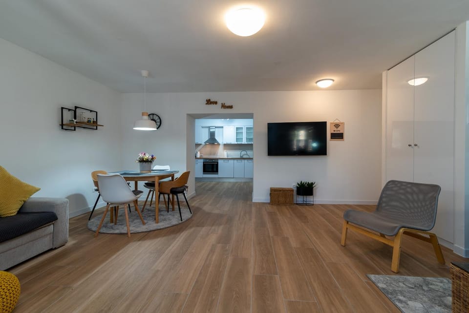 TV and multimedia, Living room