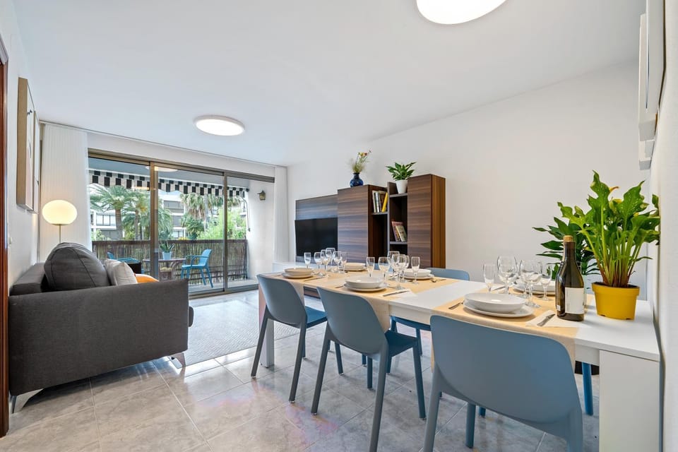Property building, Living room