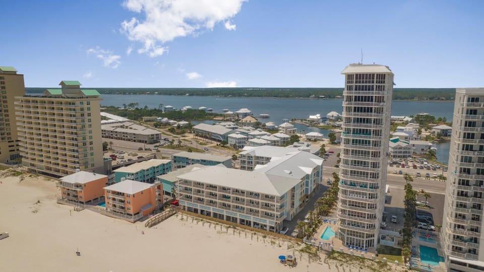 Sea Glass 403 by Vacation Homes Collection Apartment in West Beach