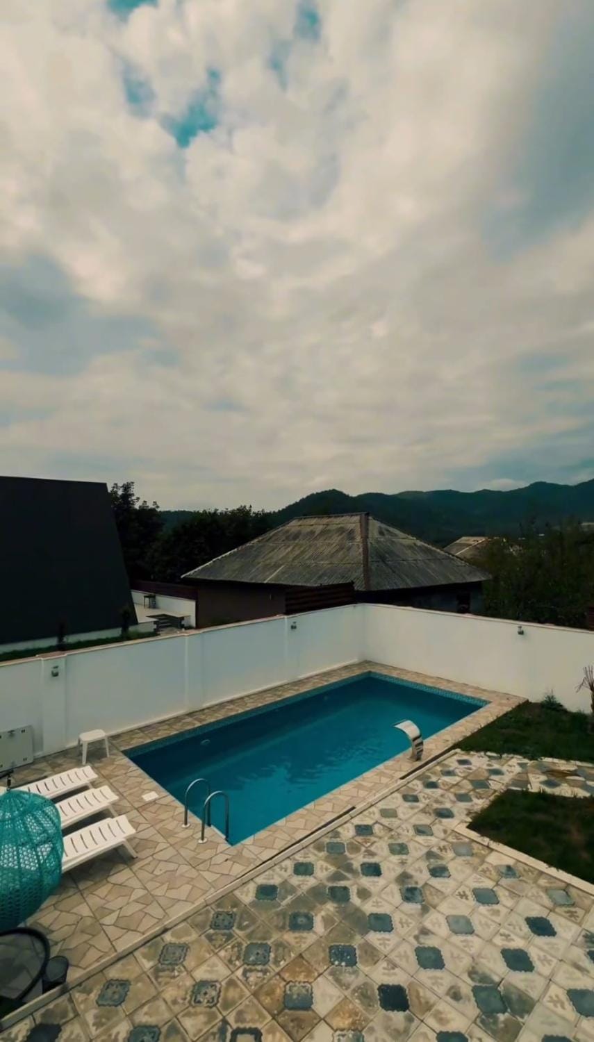 Day, Natural landscape, Mountain view, Pool view, Swimming pool, sunbed