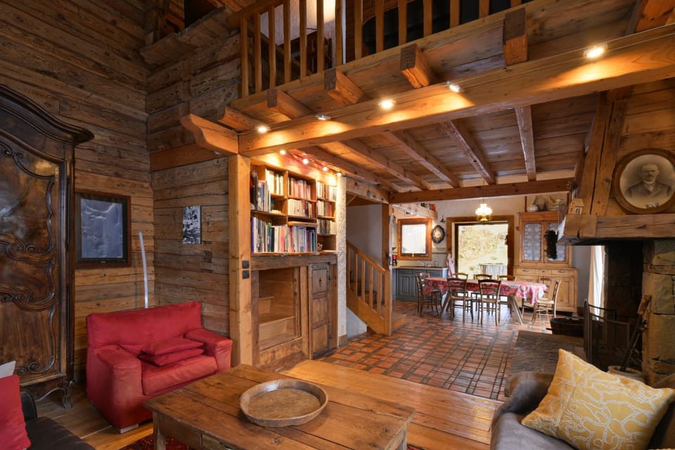 Property building, Living room