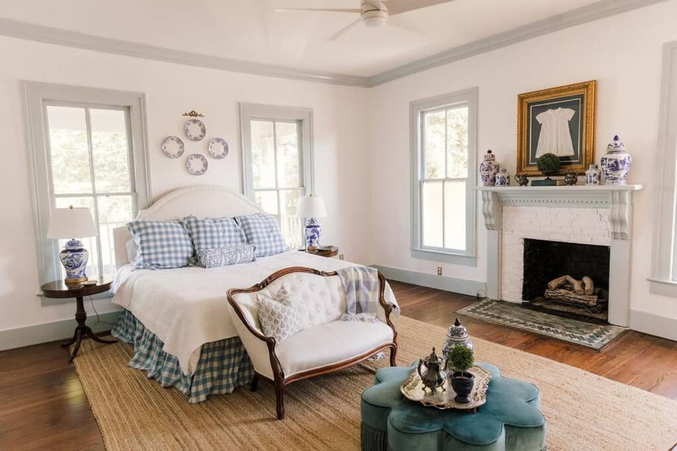 Luxury historic house in downtown McKinney Villa in McKinney