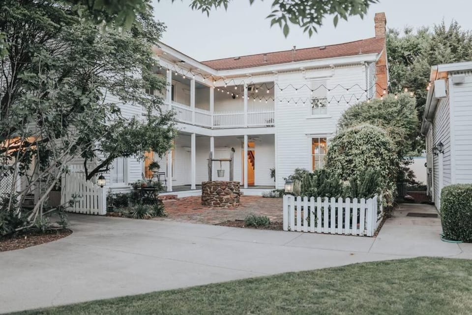 Luxury historic house in downtown McKinney Villa in McKinney