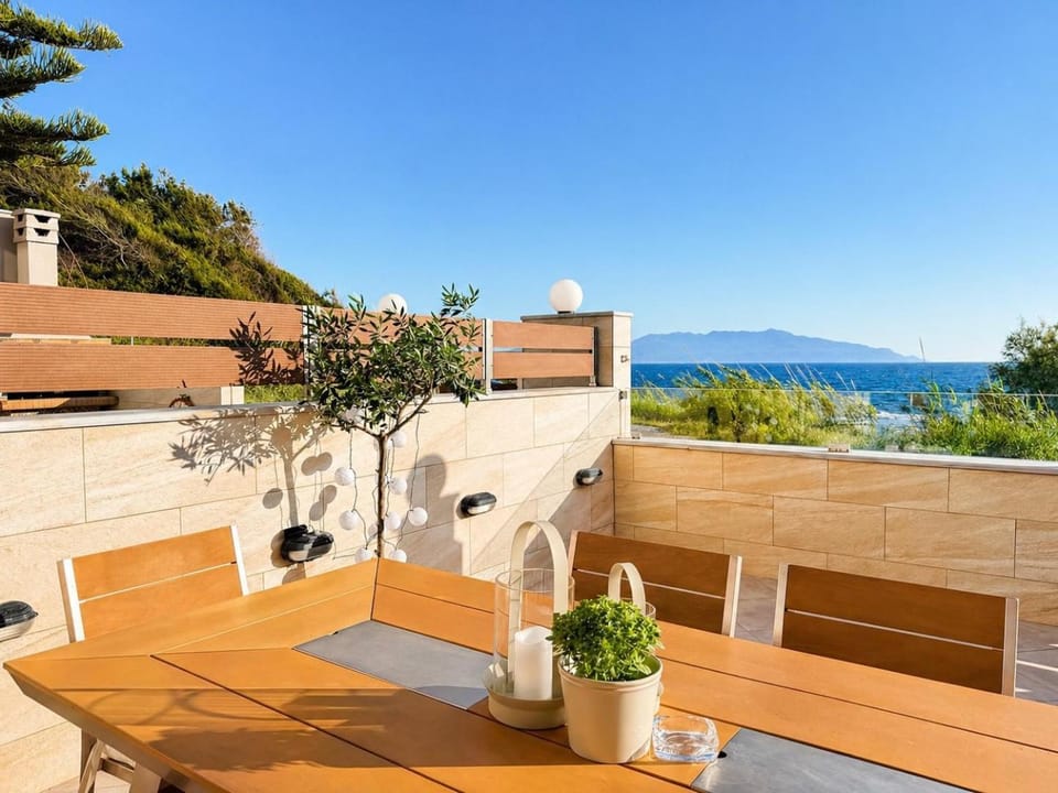 SEAFRONT Pantokratoras #Preveza Apartment in Peloponnese, Western Greece and the Ionian