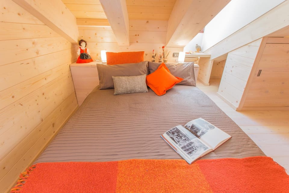 B&B White Moon Bed and Breakfast in Aosta Valley, Italy