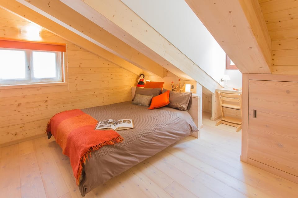 B&B White Moon Bed and Breakfast in Aosta Valley, Italy