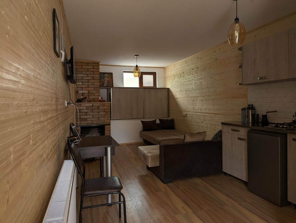 Living room, pet friendly