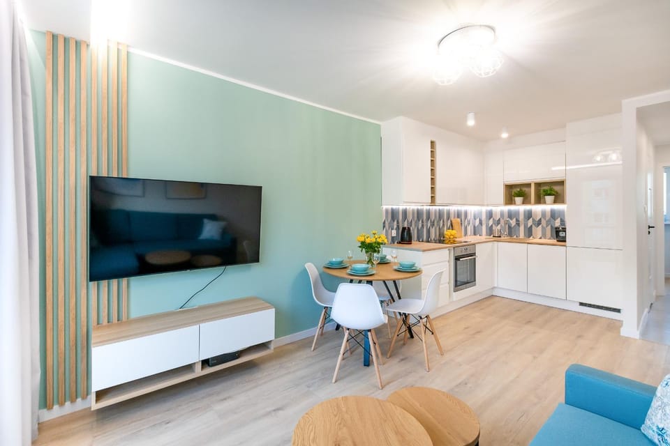TV and multimedia, Kitchen or kitchenette, Seating area, Dining area