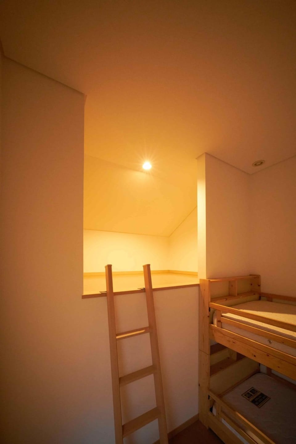 Guest House Kingyo - Vacation STAY 14498 Bed and Breakfast in Sapporo