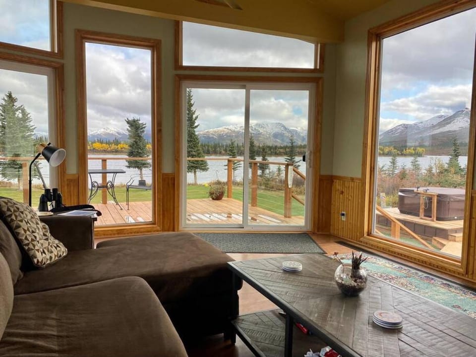 Patio, Day, Natural landscape, View (from property/room), Balcony/Terrace, Living room, Seating area, Mountain view