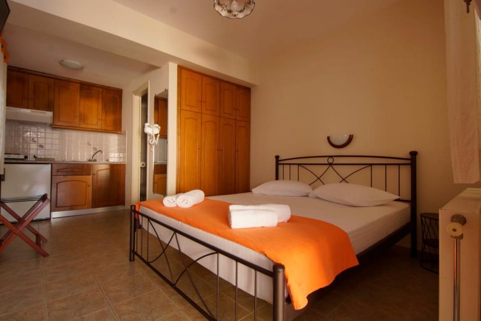 Kostia Studios Bed and Breakfast in Euboea