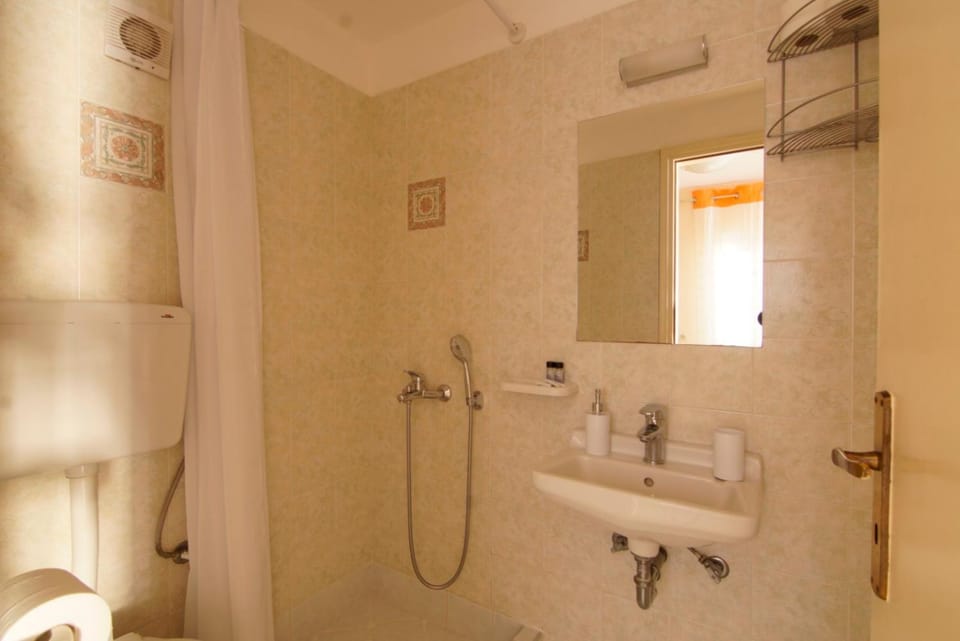 Kostia Studios Bed and Breakfast in Euboea