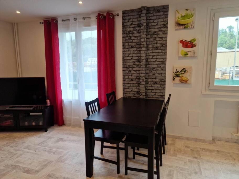 Superbe appartement 2 pièces - Aix-les-Bains Riviera des Alpes - Parking gratuit Apartment in Aix-les-Bains