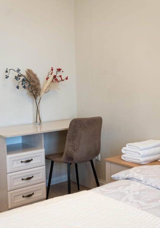 Bed, Balcony/Terrace, Bedroom, air conditioner