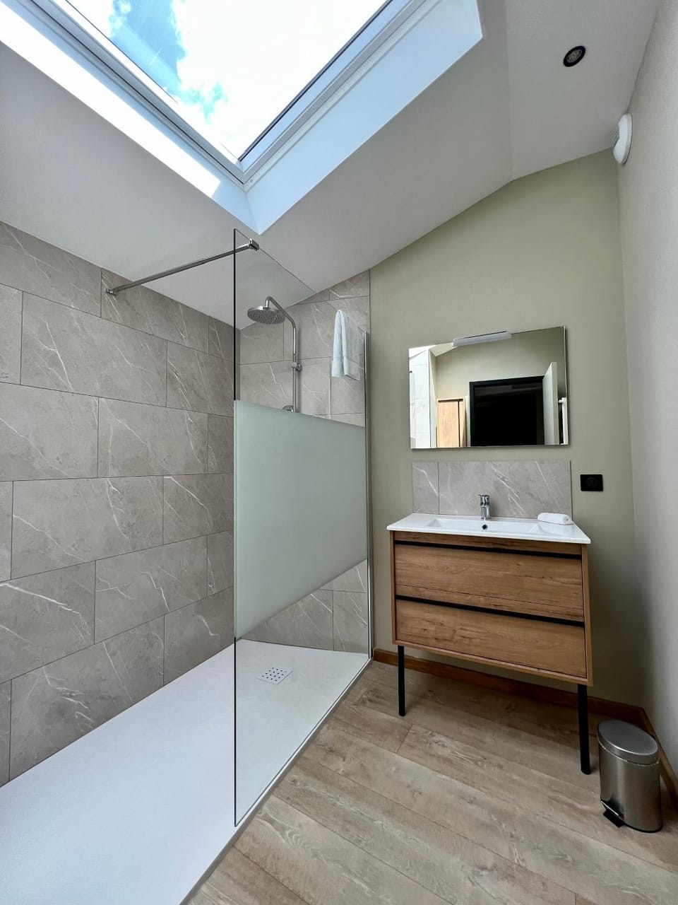 Shower, Bathroom