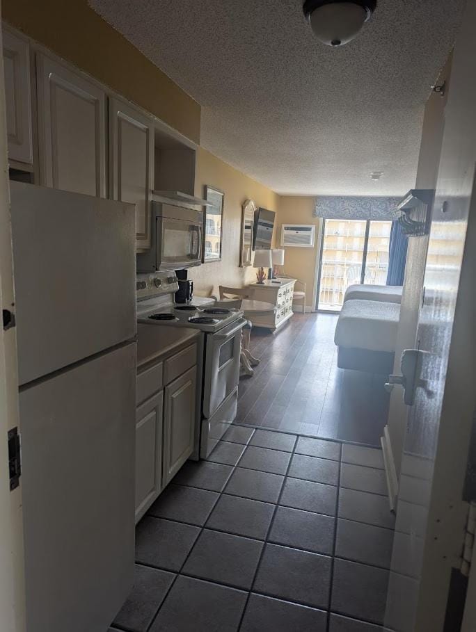 Ocean View Double Queen Suite! Perfect for 4 Guests! Sea Mist 50603 House in Myrtle Beach