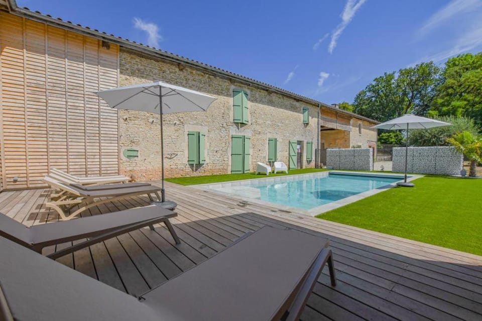 Le château de crespy Bed and Breakfast in Grand Est