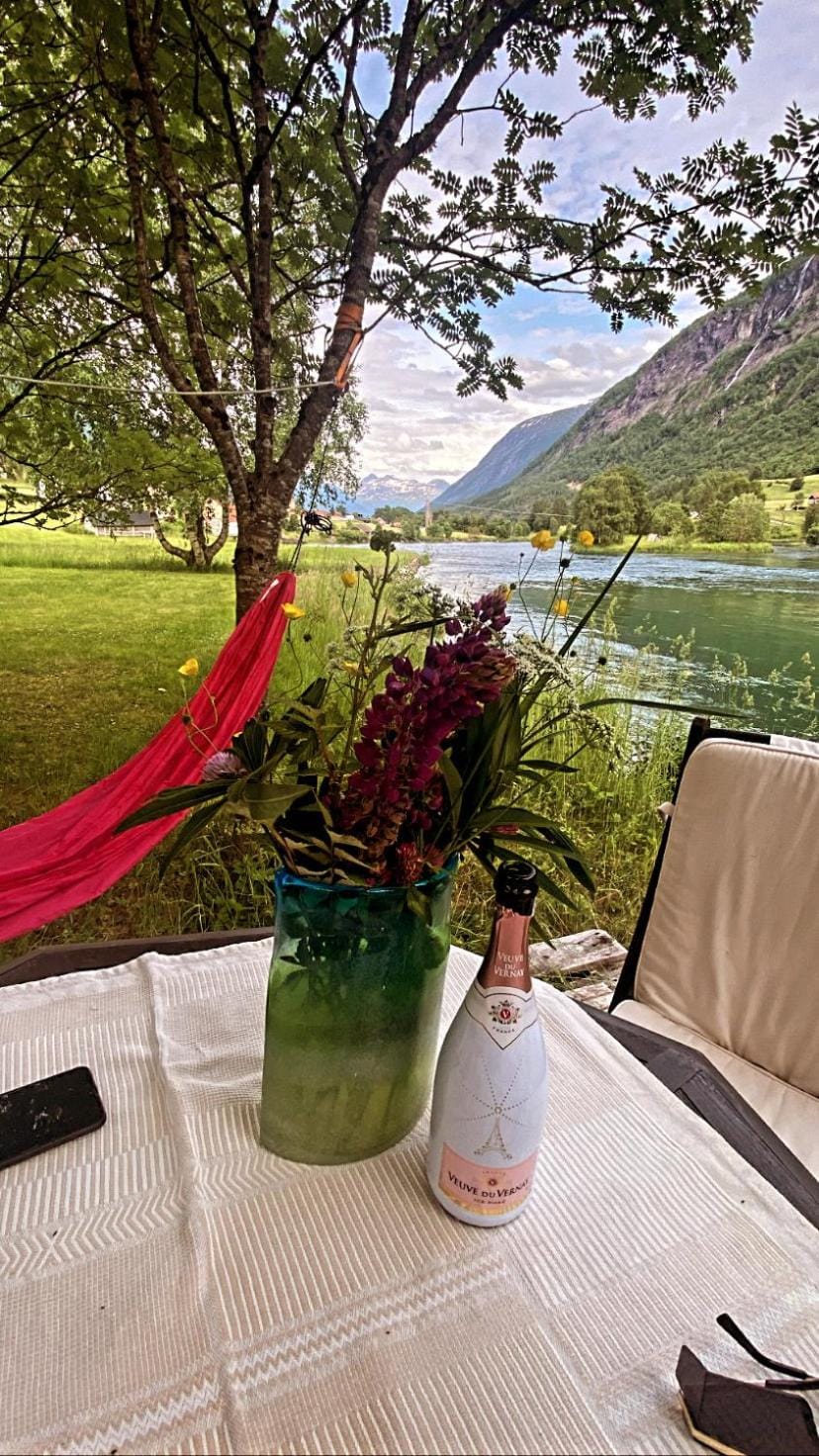 Stryn 3 bedrooms 2 bathrooms River view Apartment in Vestland