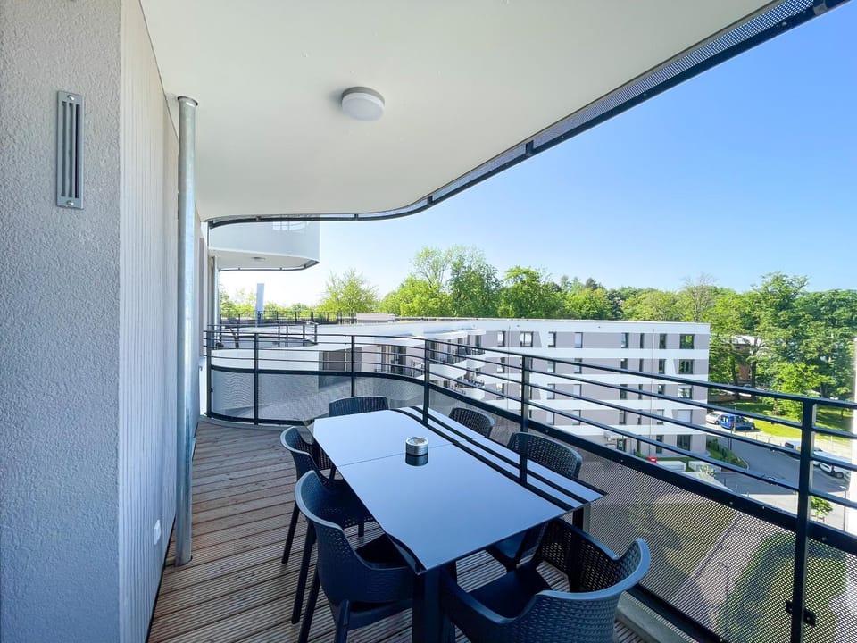 Patio, Day, View (from property/room), Balcony/Terrace, Dining area