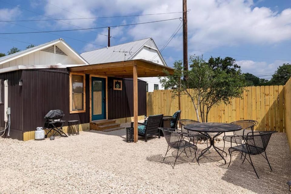 NEW! Ladybug @ Firefly Grove w/ Blanco River Access House in Wimberley