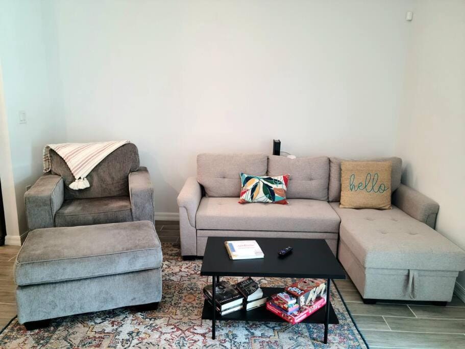 Living room, Seating area