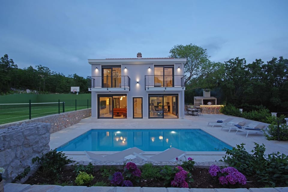 Pool view