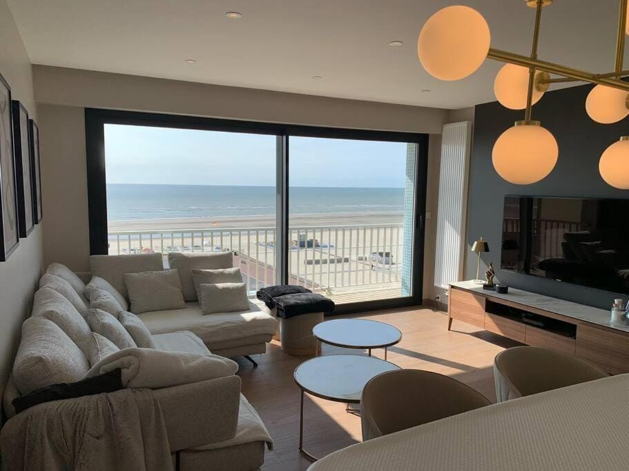 Natural landscape, View (from property/room), Balcony/Terrace, Living room