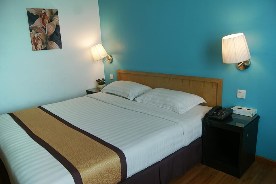 Bed, Photo of the whole room