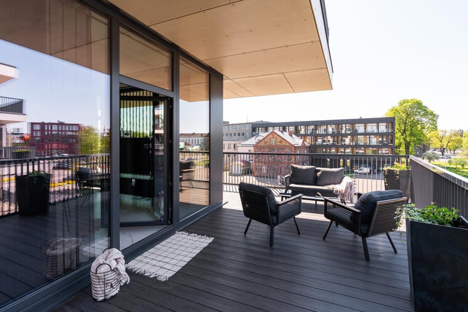 View (from property/room), Balcony/Terrace, Balcony/Terrace, Seating area, Dining area