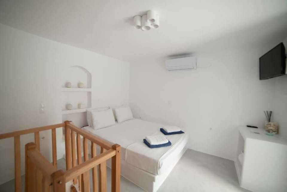 Thavma Milos Apartment in Milos