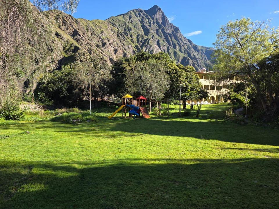 Day, Natural landscape, Garden, Mountain view