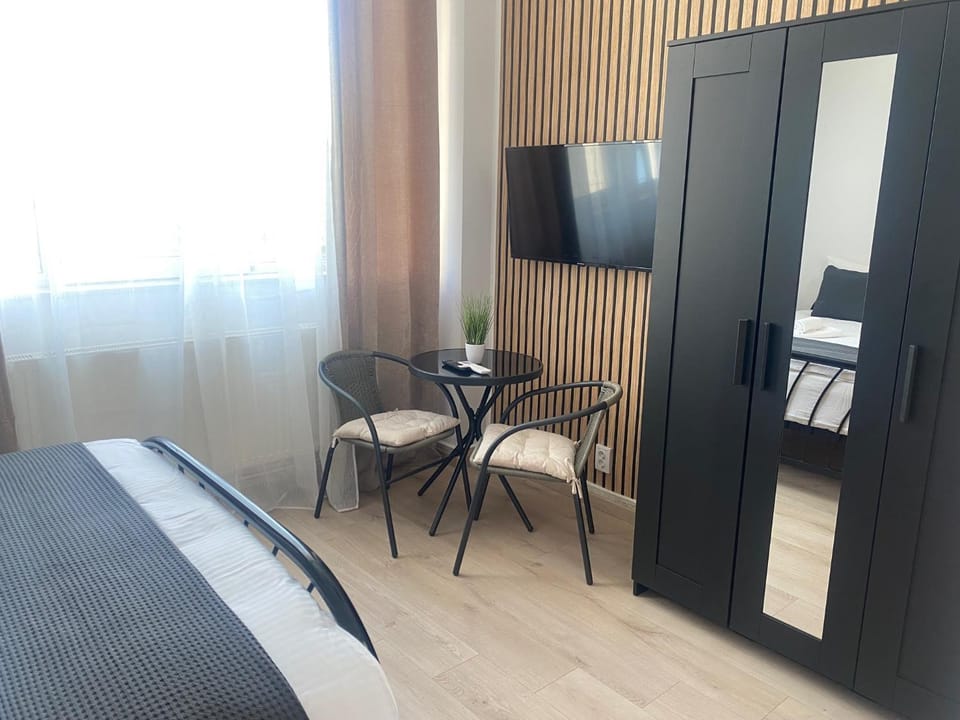 Studio 27mp - Dormitor cu baie proprie - Balcon - Bucatarie complet utilata Apartment in Bucharest