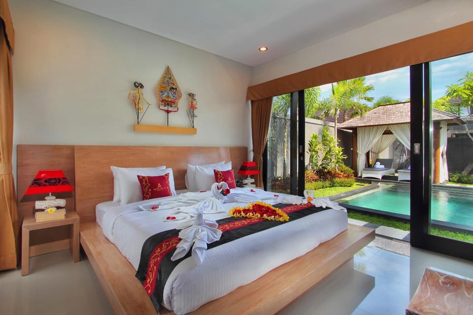 Bed, View (from property/room), Photo of the whole room, Bedroom, Pool view