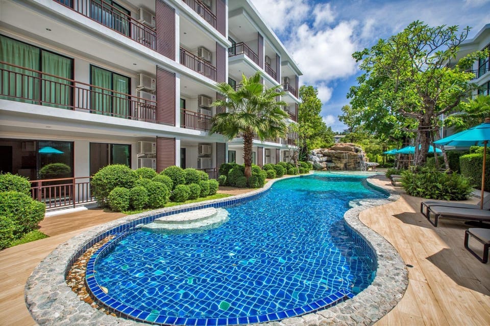 Property building, Swimming pool