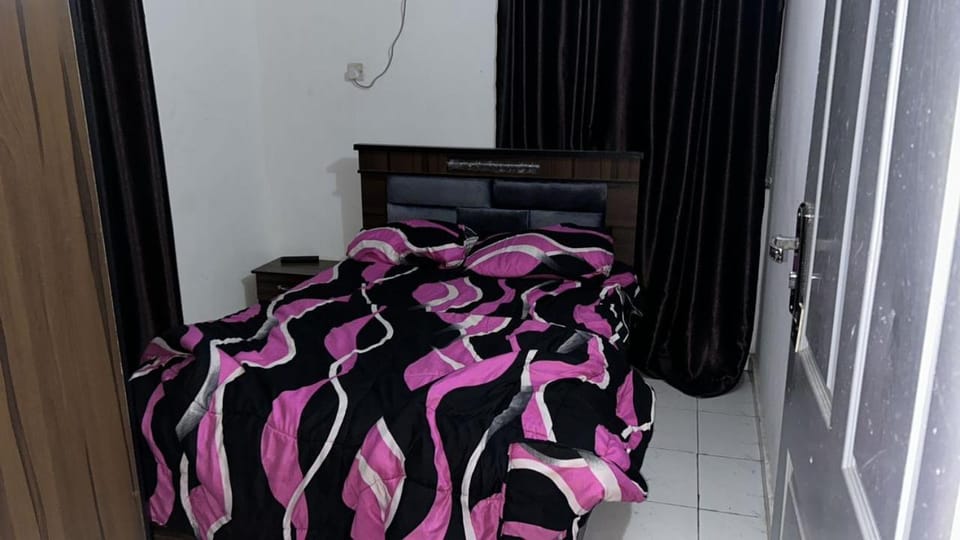 Maleek's Stays Lagos "Ikeja Cozy & Affordable Shared-Non Shared Shortlets in Quiet Lagos Neighborhoods Apartment in Lagos