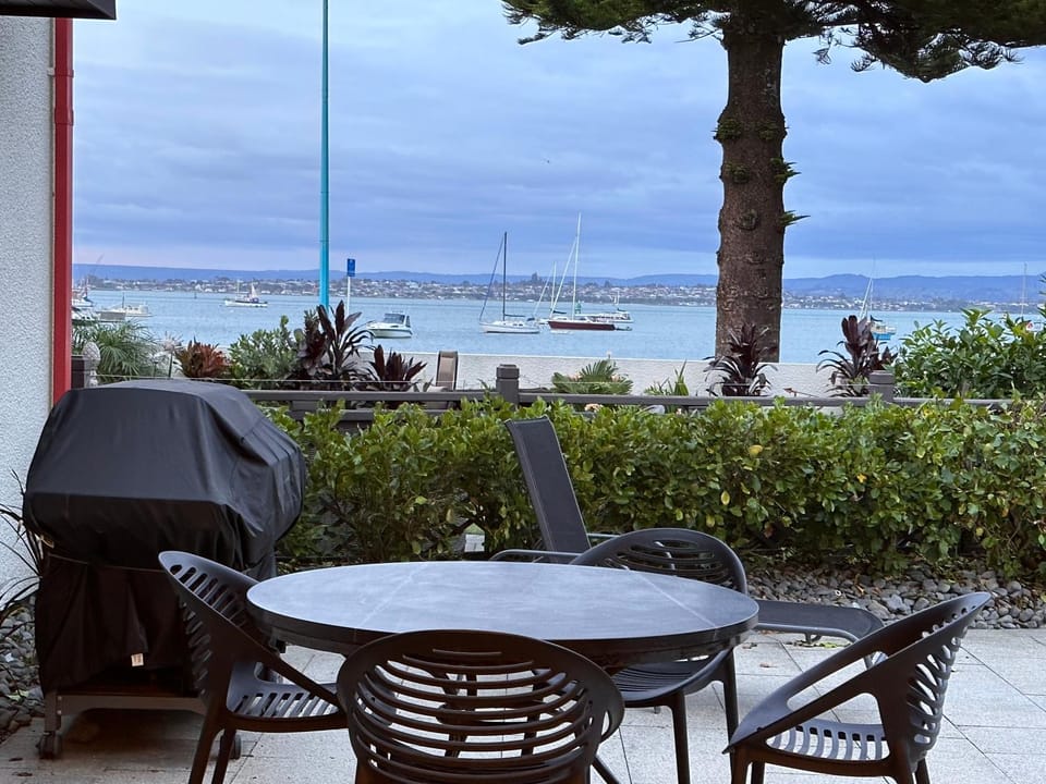 Patio, Natural landscape, BBQ facilities, View (from property/room), Seating area, Dining area, Sea view