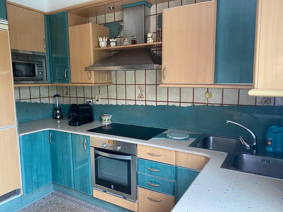 Kitchen or kitchenette, dishwasher, minibar, pet friendly, stove, toaster