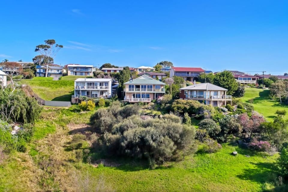 Uninterrupted Views Encounter Bay - BYO Linen House in Encounter Bay