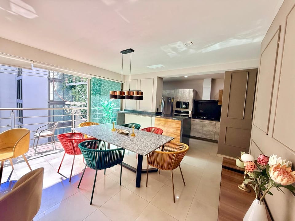 Lujoso departamento en Napoles para 10 personas Apartment in Mexico City