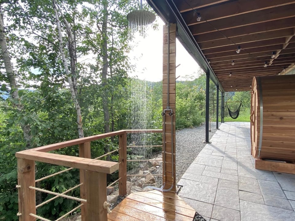 Shower, Natural landscape, Garden, Sauna, Sauna, Mountain view