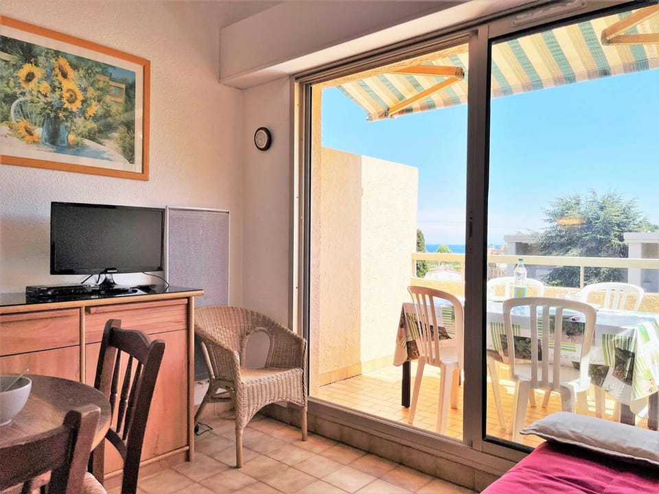 Duplex calme 4 pers, parking privé, à deux pas de la plage - Le Lavandou - FR-1-251-500 Apartment in Le Lavandou