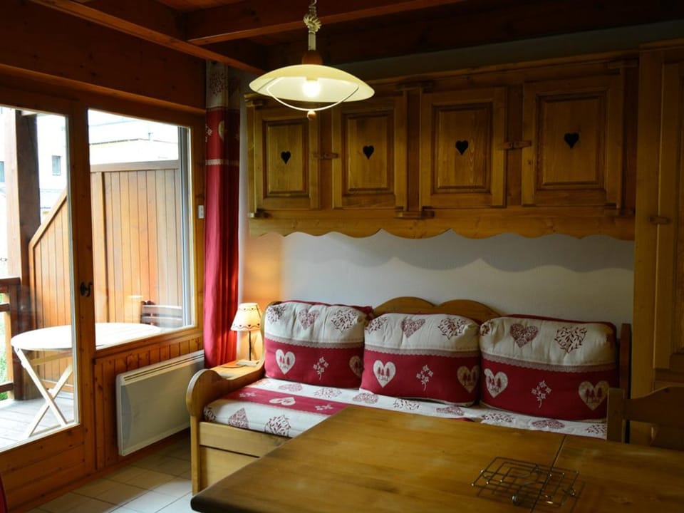 Appartement cosy 1 chambre, 4 pers, centre station, 100m des pistes, balcon, bien équipé - FR-1-733-107 Apartment in Notre-Dame-de-Bellecombe