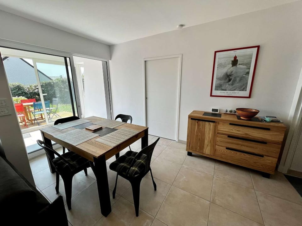 Appartement 3 pièces rénové, proche plage et côte sauvage avec jardin et parking - Quiberon - FR-1-478-252 Apartment in Quiberon