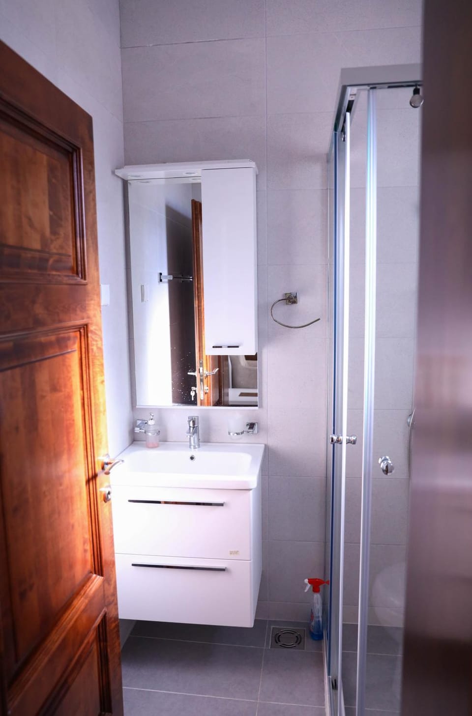 Shower, Bathroom, Kitchen or kitchenette, wardrobe