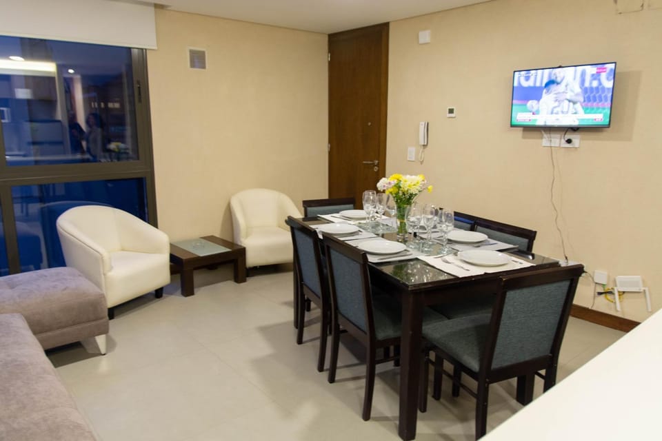 Depto Moderno 1 Dormitorio Excelente Ubicación con Cochera Apartment in Mendoza