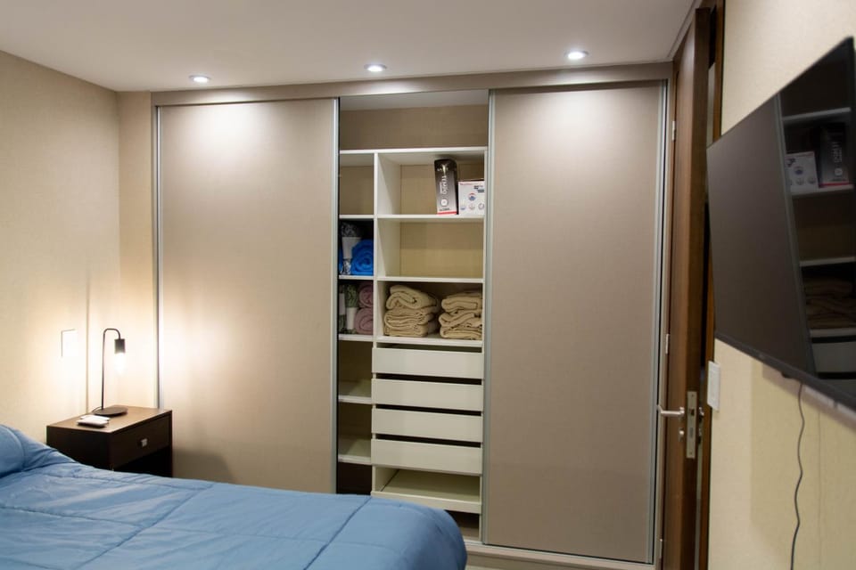 Depto Moderno 1 Dormitorio Excelente Ubicación con Cochera Apartment in Mendoza