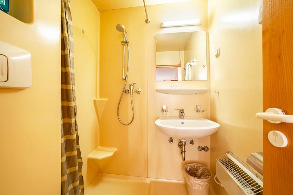 Bathroom, Living room