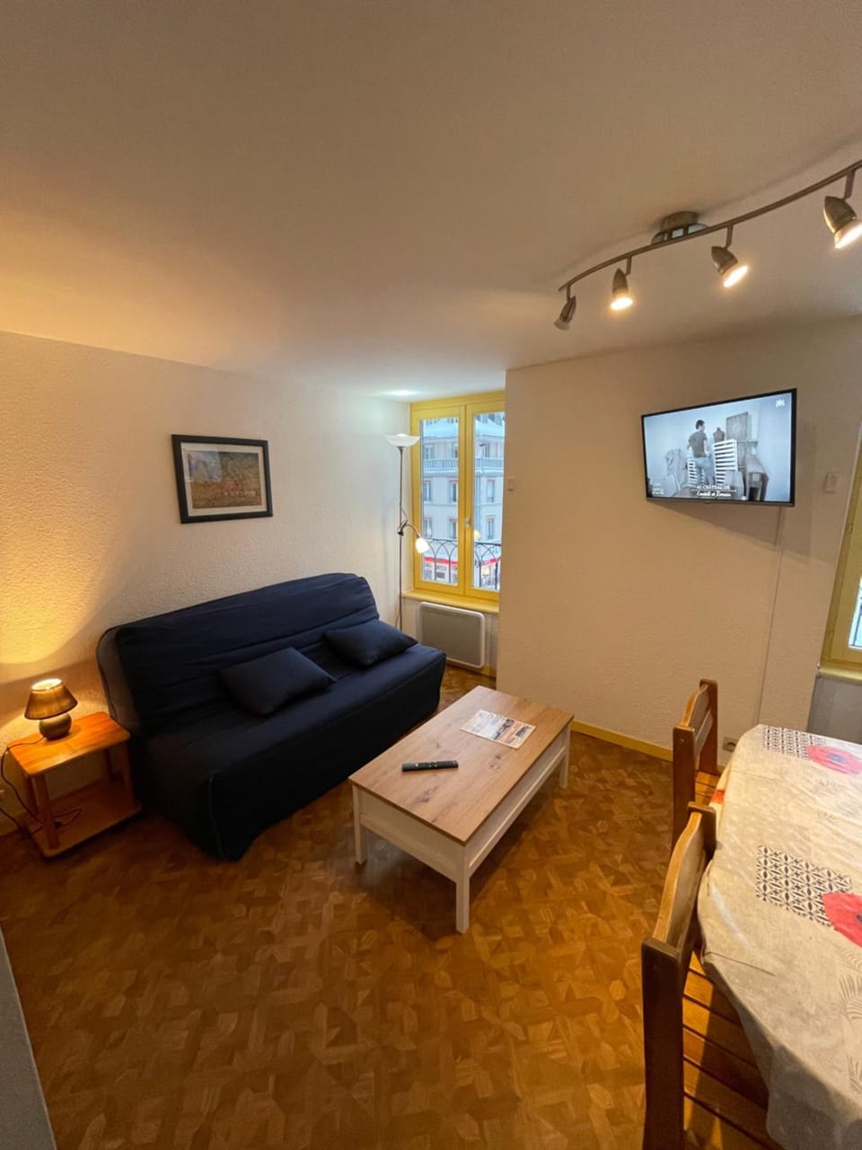 TV and multimedia, Living room, Seating area